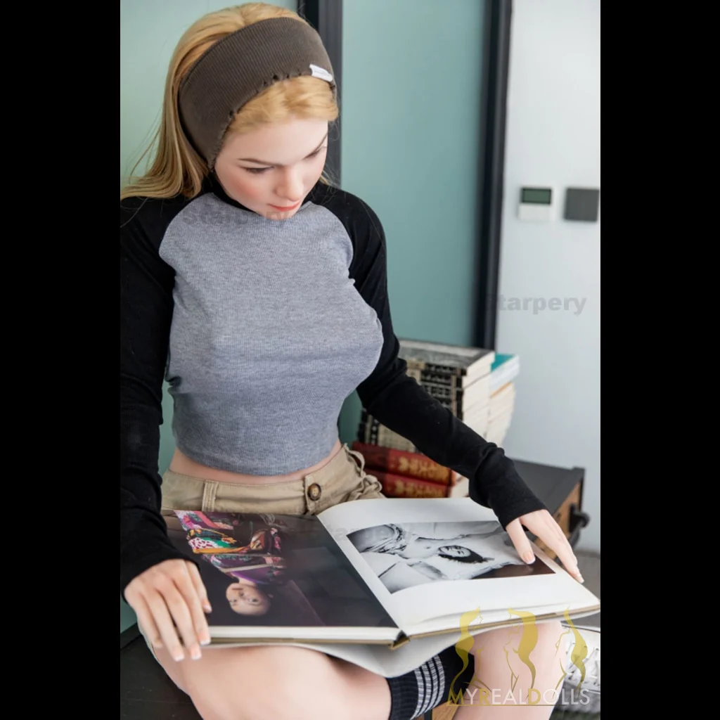 Imogen Realistic Sex Doll - Image 21