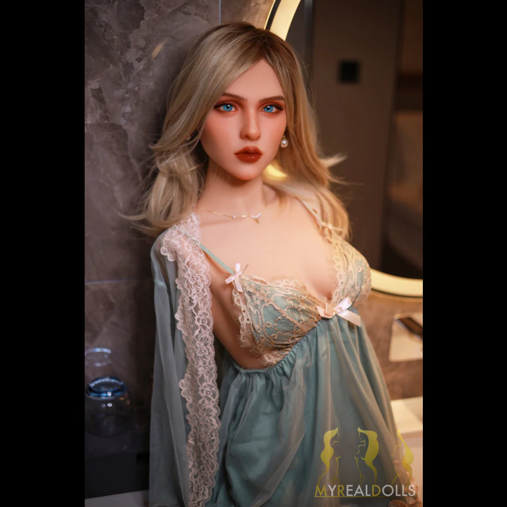 Iowa Torso Sex Doll - Image 10