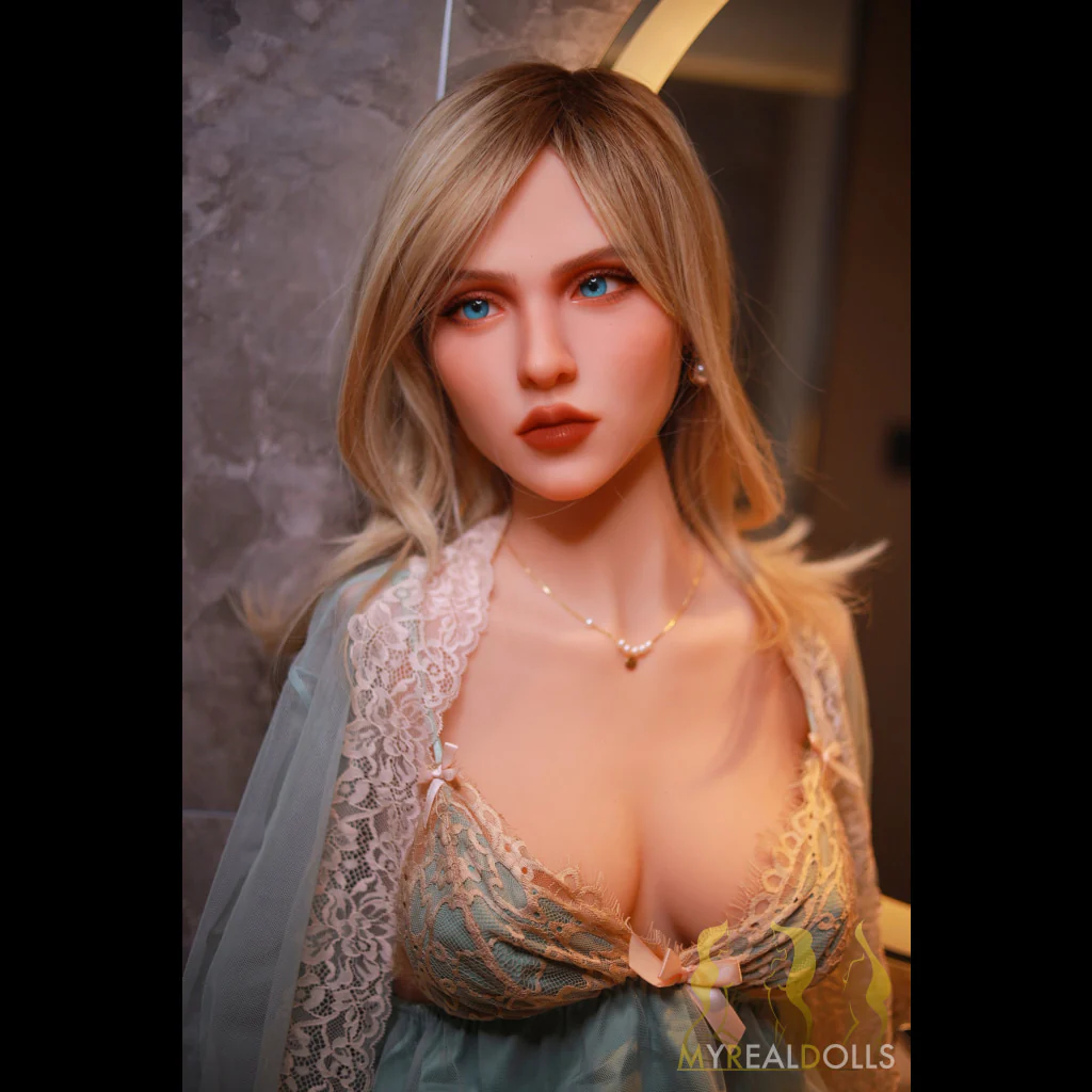 Iowa Torso Sex Doll - Image 3