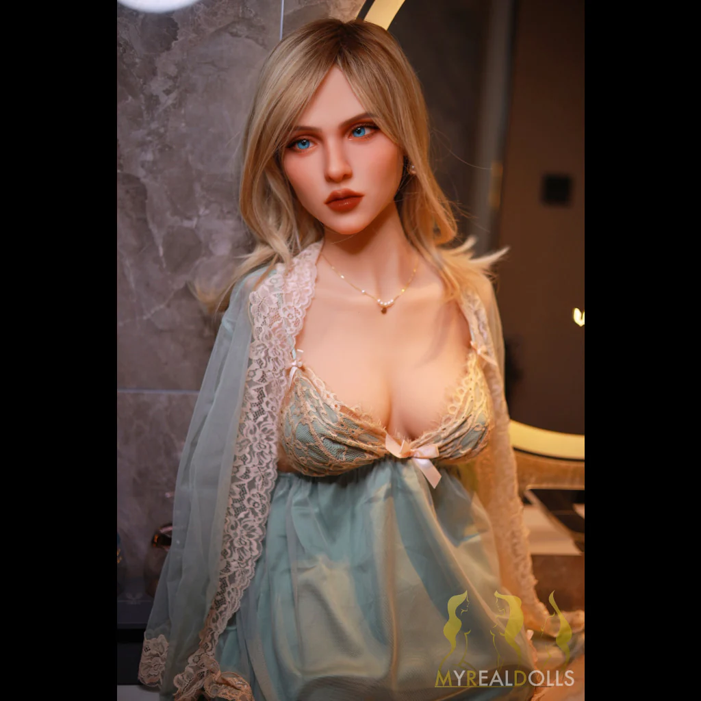 Iowa Torso Sex Doll - Image 5