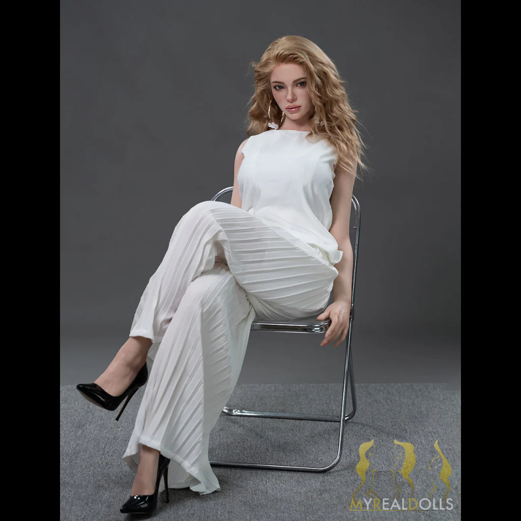 Julia Fantastic Sex Doll - Image 9