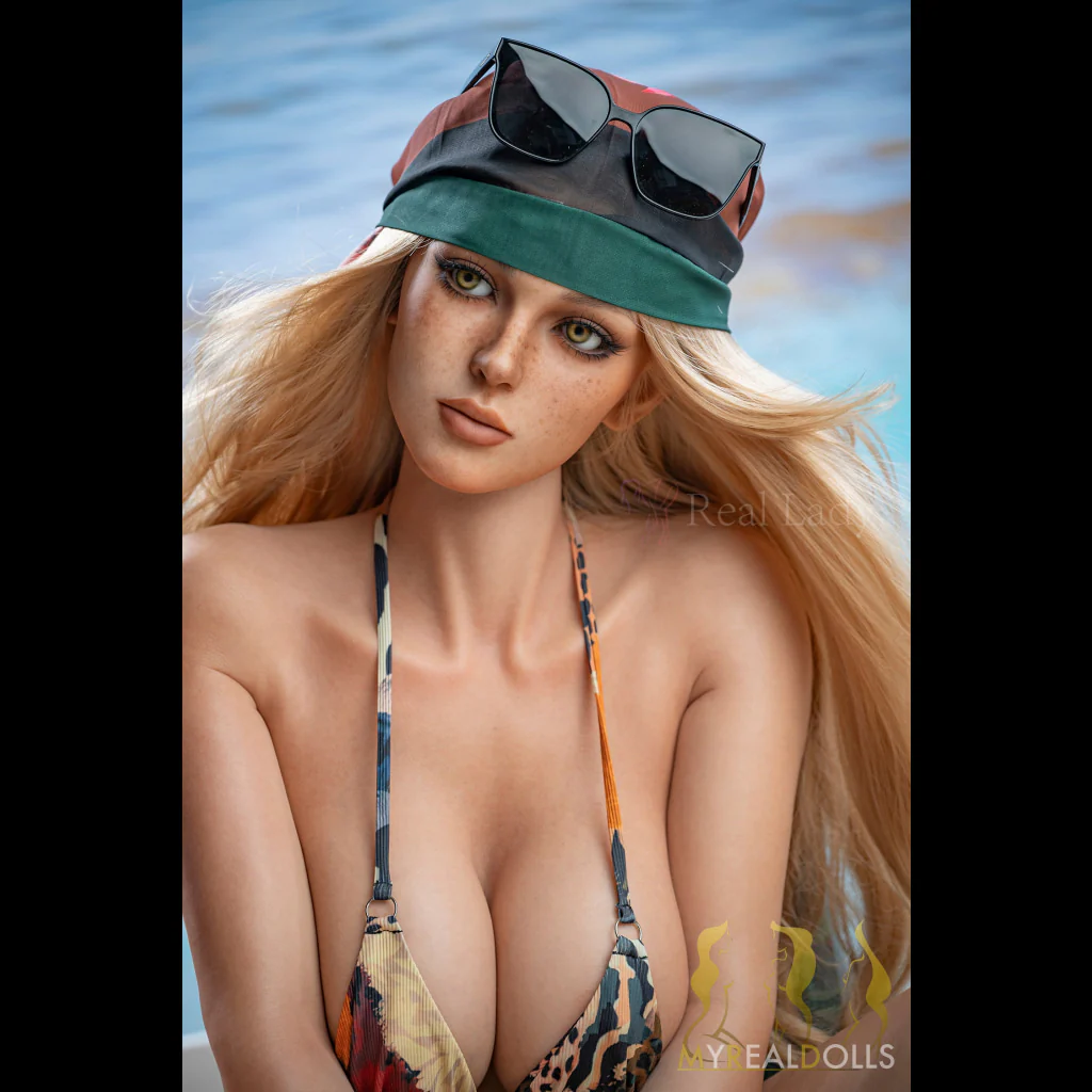 Stacci Luxury Doll - Image 15